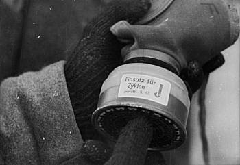 Krematorien - Gasmasken